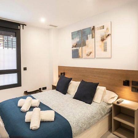 Apartamentos Bajeles Sevilla Urban Kültér fotó