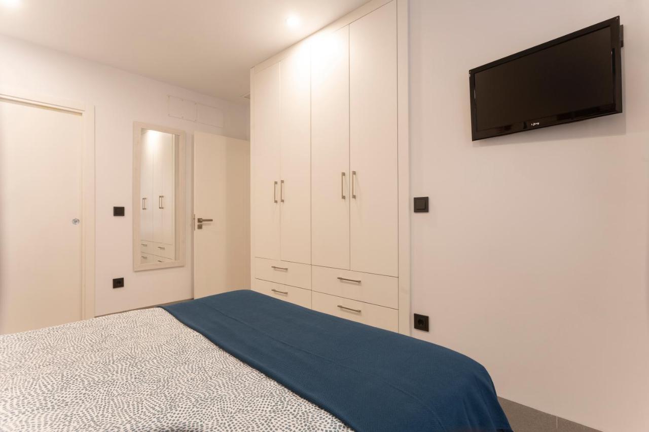 Apartamentos Bajeles Sevilla Urban Kültér fotó
