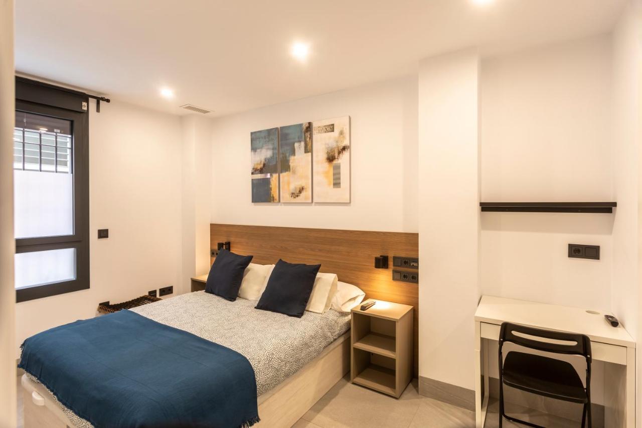 Apartamentos Bajeles Sevilla Urban Kültér fotó