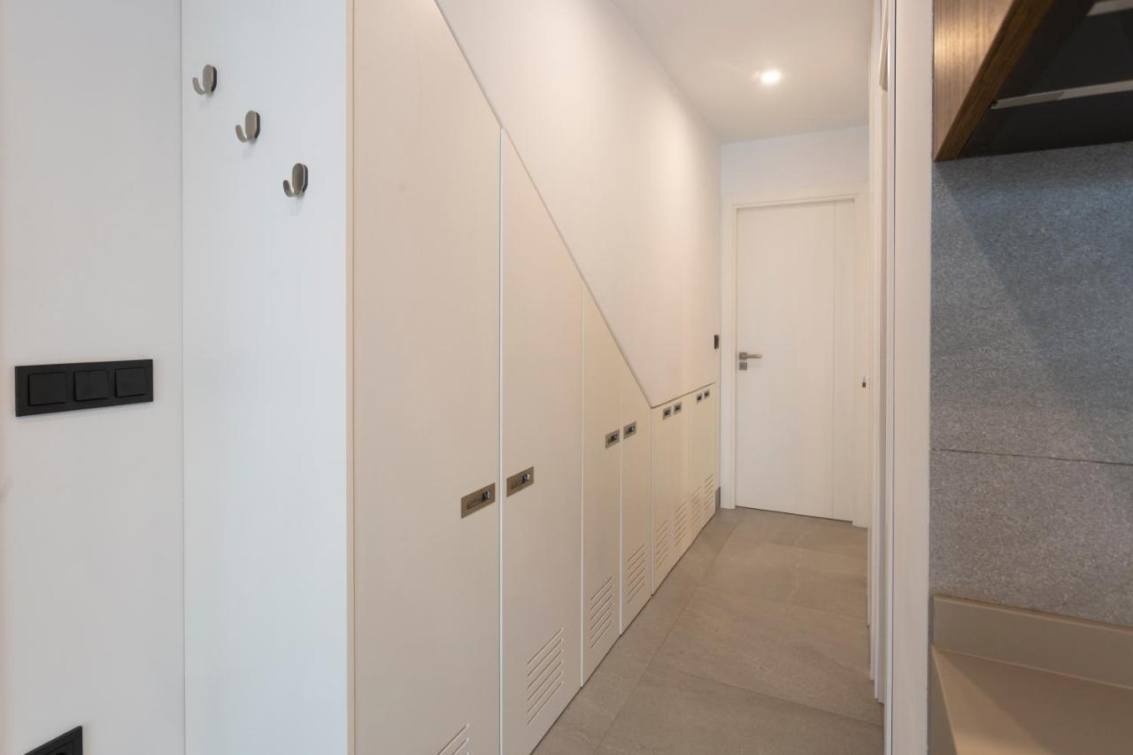 Apartamentos Bajeles Sevilla Urban Kültér fotó