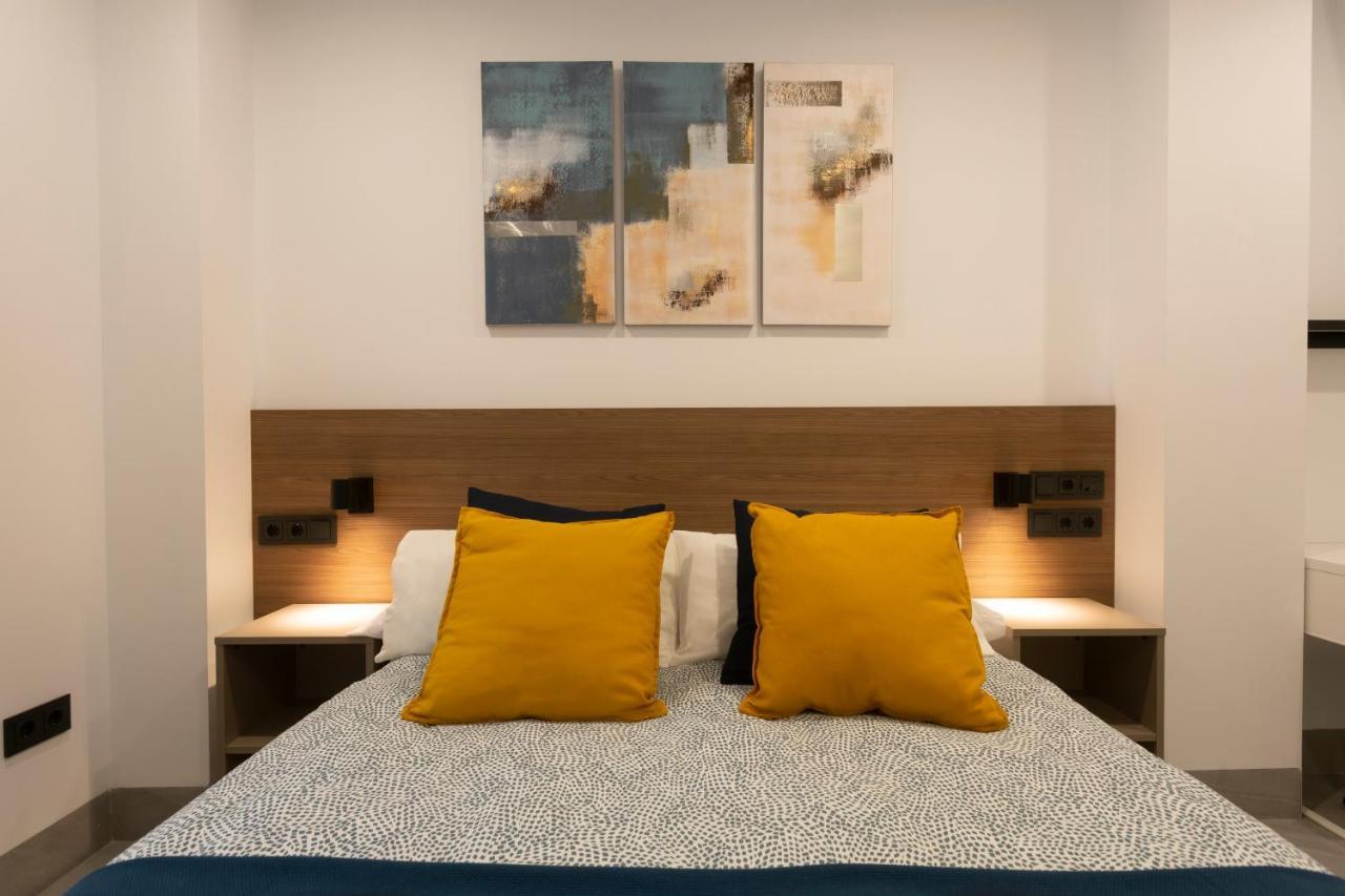 Apartamentos Bajeles Sevilla Urban Kültér fotó