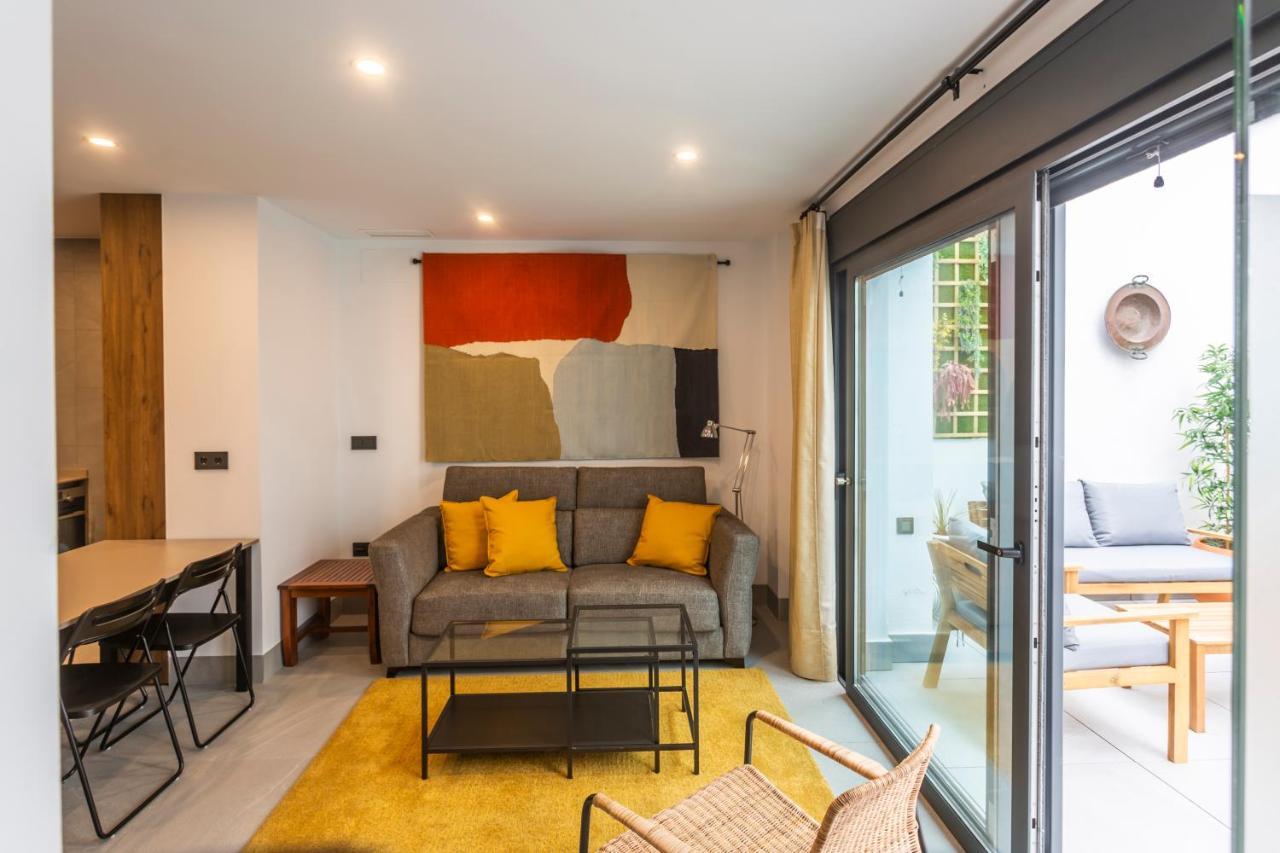 Apartamentos Bajeles Sevilla Urban Kültér fotó