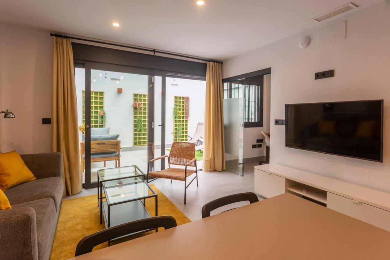 Apartamentos Bajeles Sevilla Urban Kültér fotó