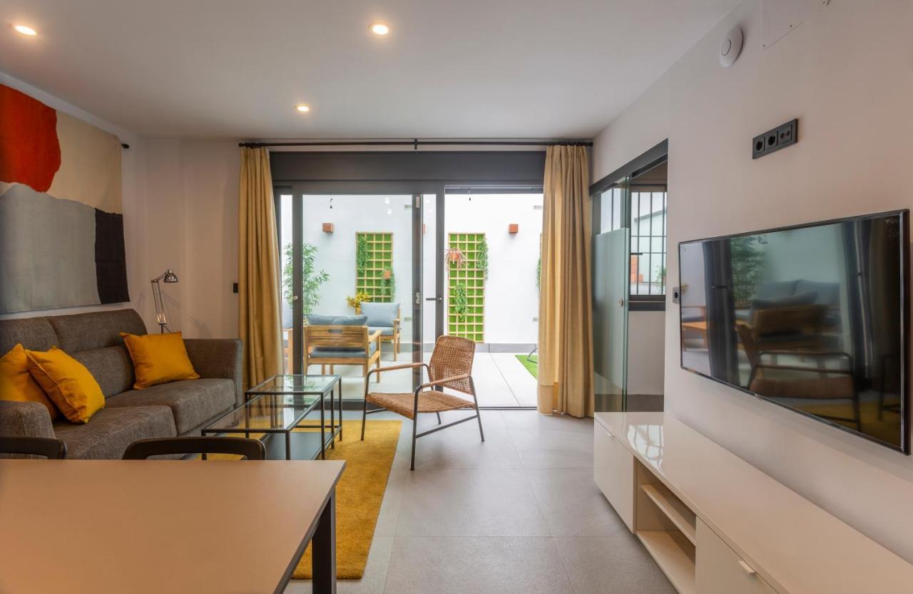 Apartamentos Bajeles Sevilla Urban Kültér fotó