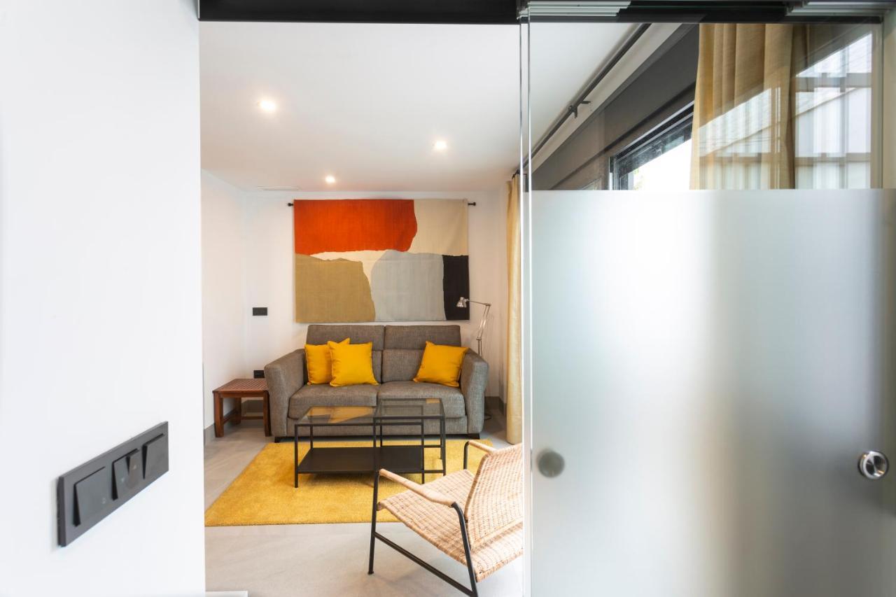 Apartamentos Bajeles Sevilla Urban Kültér fotó
