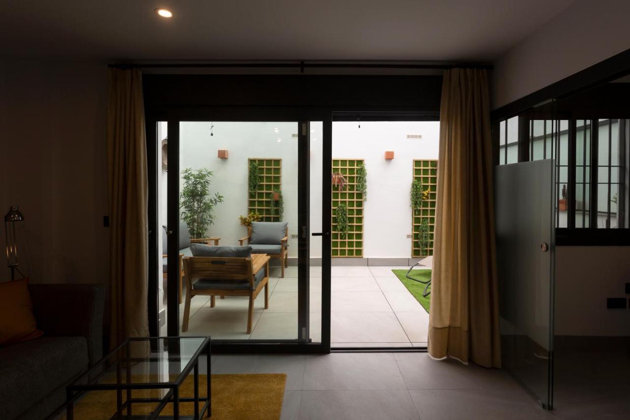 Apartamentos Bajeles Sevilla Urban Kültér fotó