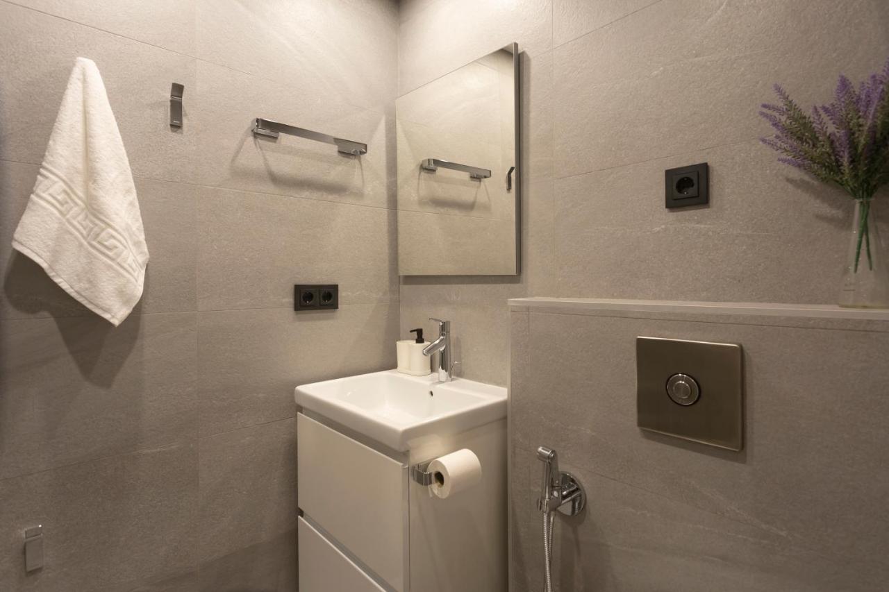Apartamentos Bajeles Sevilla Urban Kültér fotó