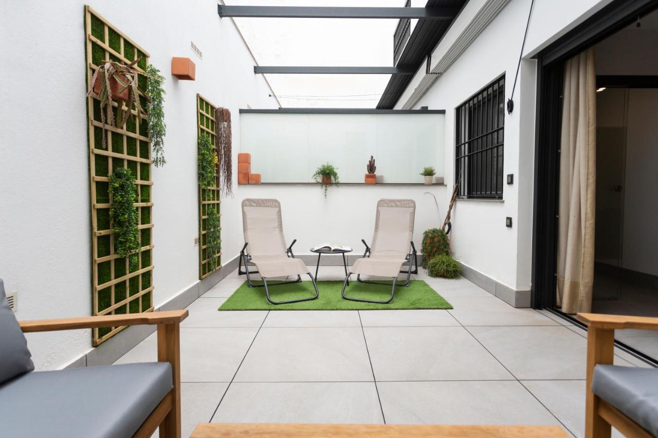 Apartamentos Bajeles Sevilla Urban Kültér fotó