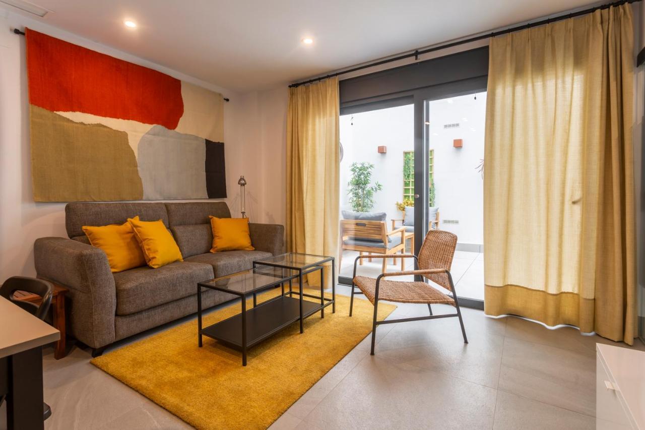 Apartamentos Bajeles Sevilla Urban Kültér fotó