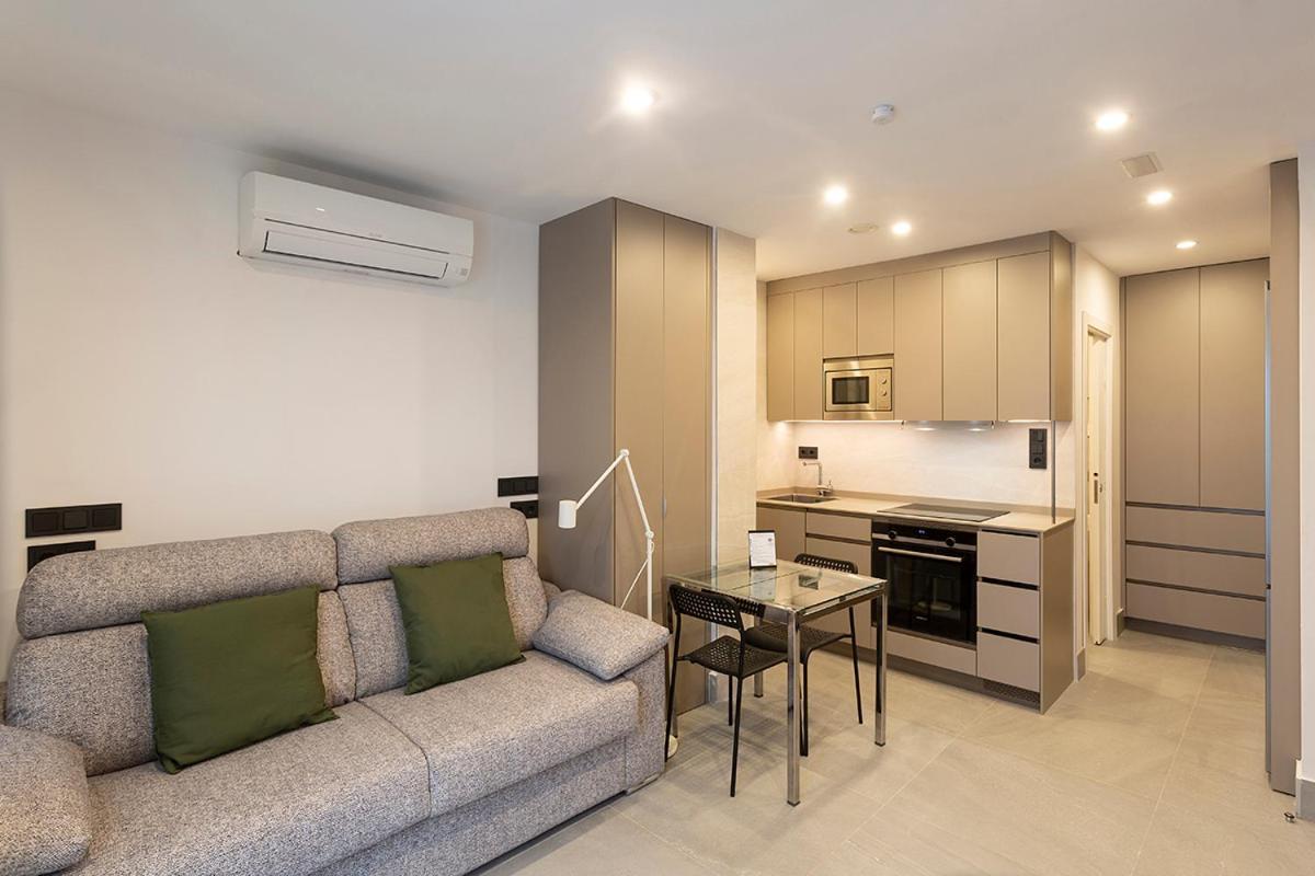 Apartamentos Bajeles Sevilla Urban Kültér fotó