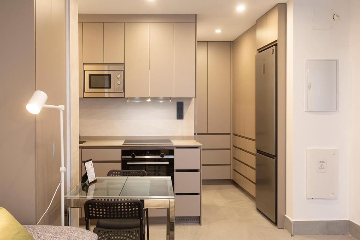 Apartamentos Bajeles Sevilla Urban Kültér fotó